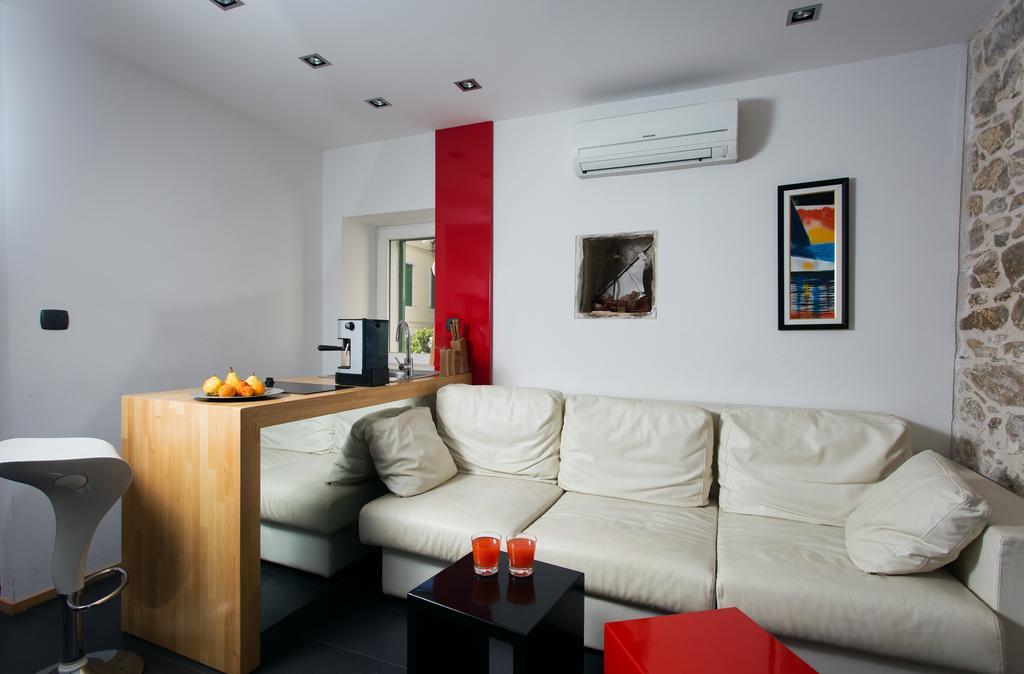 Marinac City Center Apartments & Rooms Split Room photo